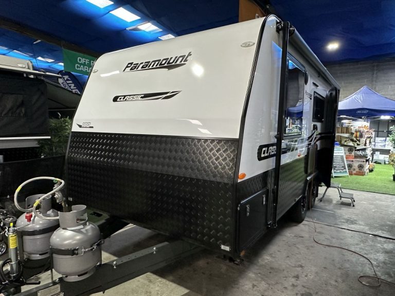 18' Paramount Classic Shower Toilet Combo Canterbury Caravans