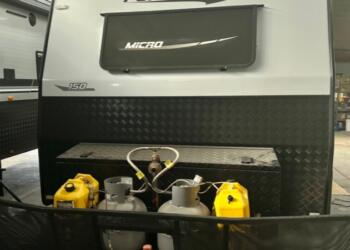 15” Paramount Micro exterior front