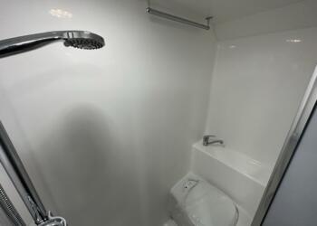 15'8 Paramount Micro shower and bathroom