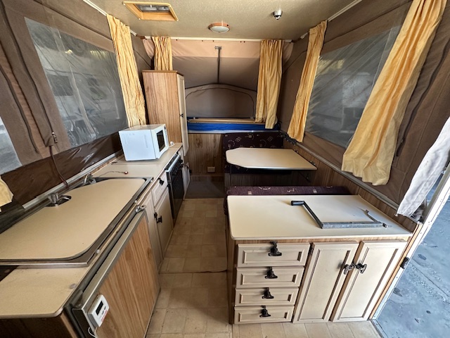 12'6 Jayco Lark Camper kitchen and living space