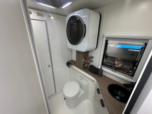 Xseries RV Commander - bathroom