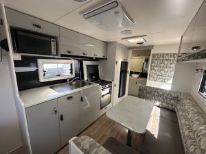 2021 20' Viscount V3 - seating and kitchen