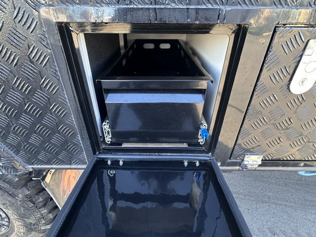 2018 Ezytrail Parks 15 - slide out external storage
